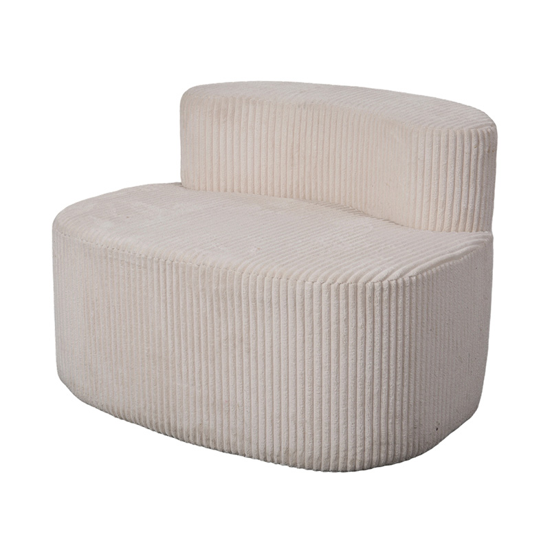 Eenpersoonsbank van lichtbeige corduroy met gebogen rugleuning Eenpersoonsbank van lichtbeige corduroy met gebogen rugleuning